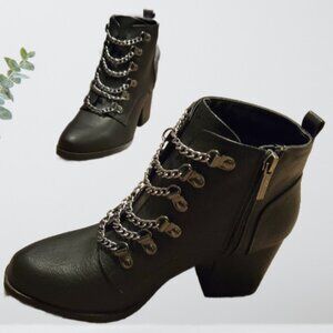Michael Antonio Women New Black Ankle Boots Booties Heels, w/Chain Accent Size 7